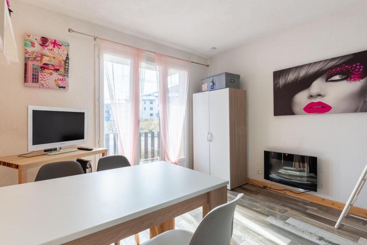 Le Bobsleigh - Joli Studio Au Coeur Des Angles Apartment Ngoại thất bức ảnh