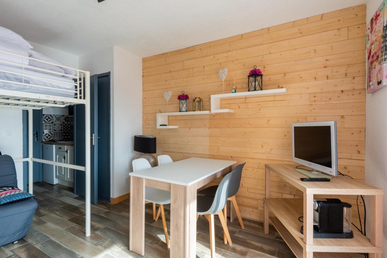 Le Bobsleigh - Joli Studio Au Coeur Des Angles Apartment Ngoại thất bức ảnh
