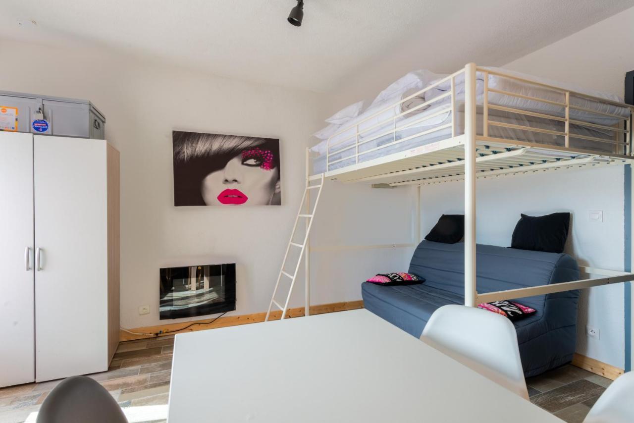 Le Bobsleigh - Joli Studio Au Coeur Des Angles Apartment Ngoại thất bức ảnh